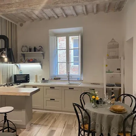 La Casina Del Vicolo Διαμέρισμα *